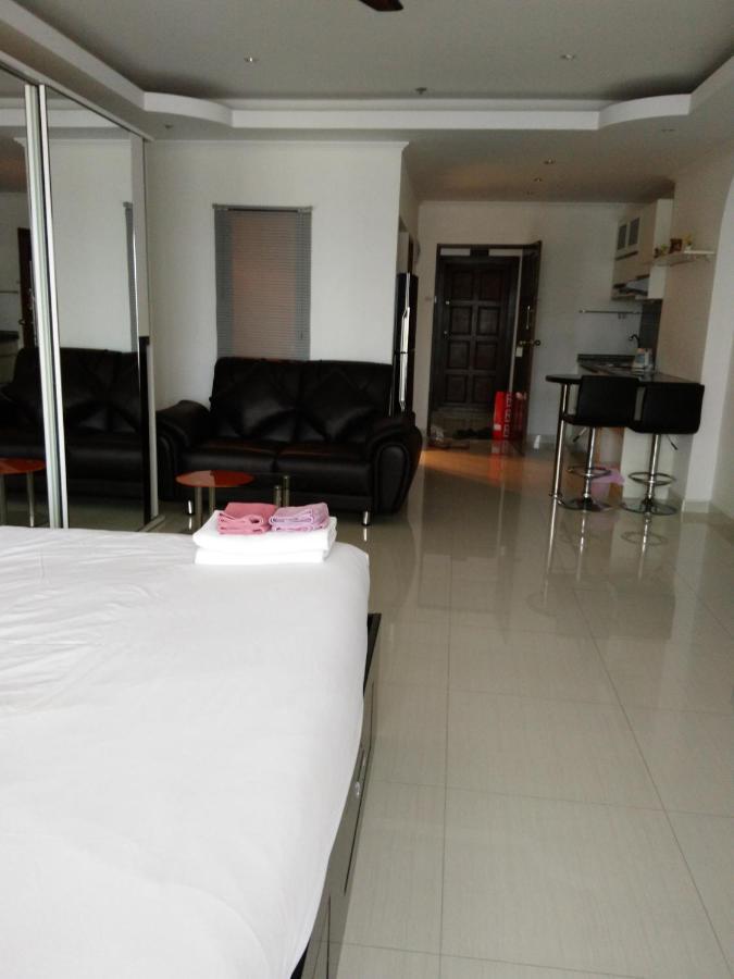 Apartamento Joy Shop At View Talay 6 Pattaya Exterior foto