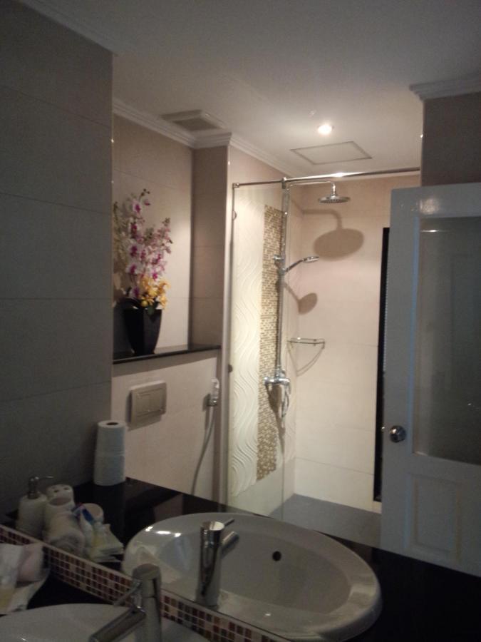 Apartamento Joy Shop At View Talay 6 Pattaya Exterior foto