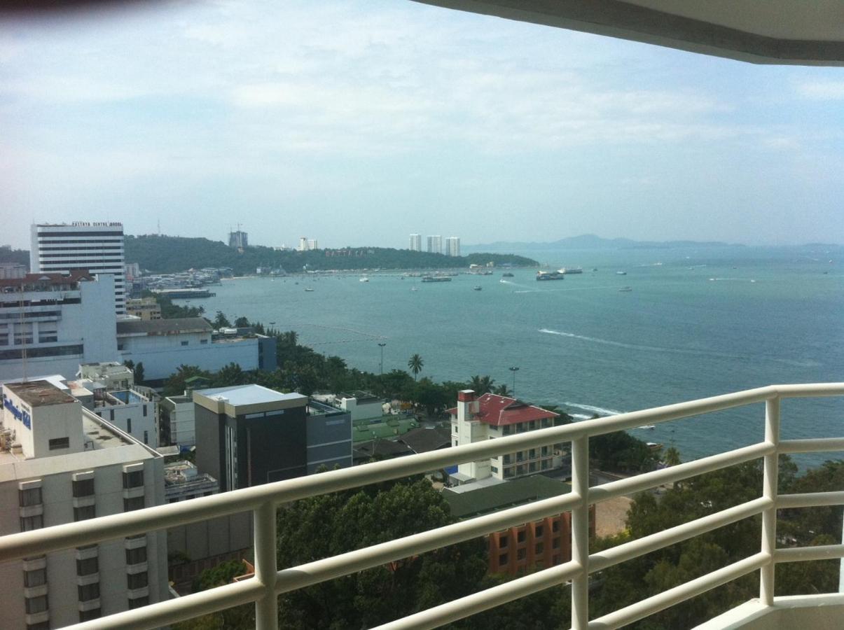 Apartamento Joy Shop At View Talay 6 Pattaya Exterior foto