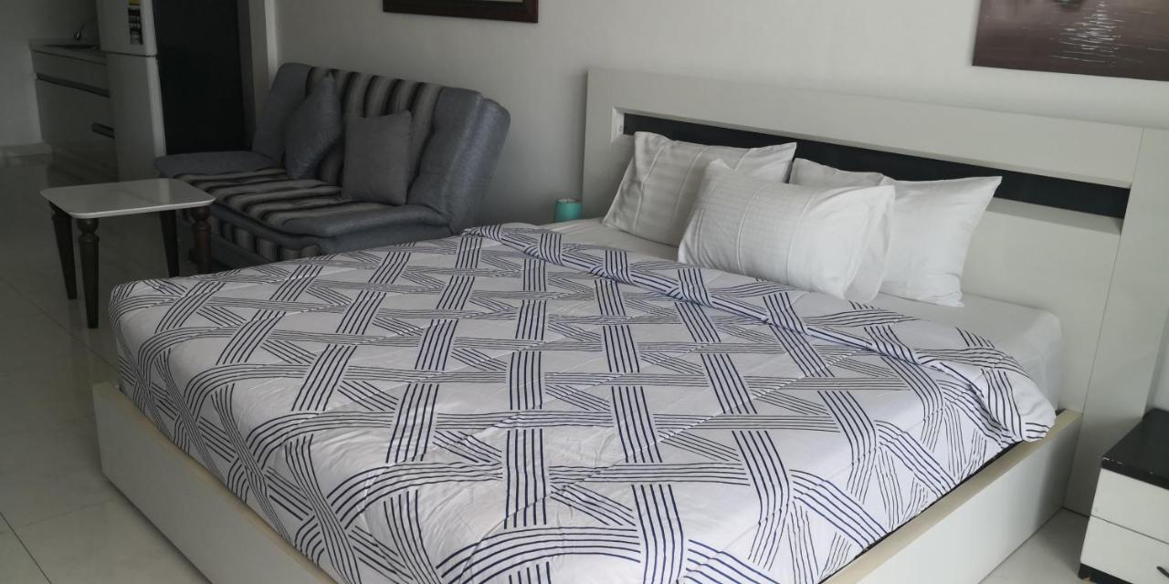 Apartamento Joy Shop At View Talay 6 Pattaya Exterior foto