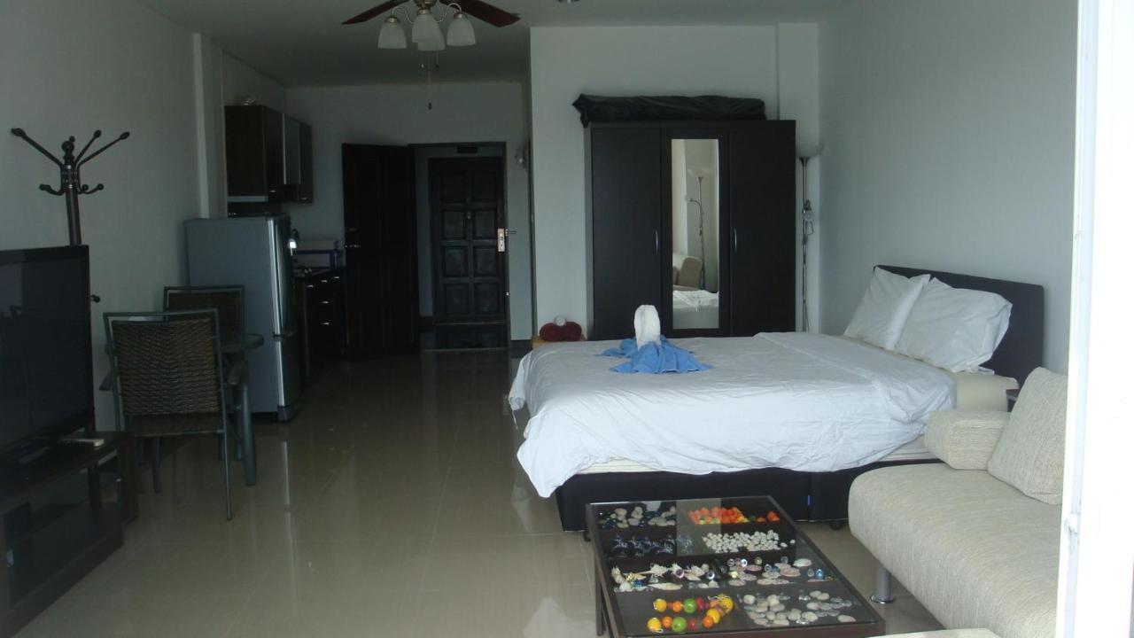 Apartamento Joy Shop At View Talay 6 Pattaya Exterior foto