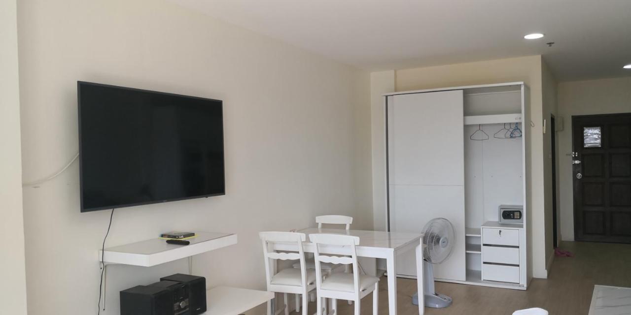 Apartamento Joy Shop At View Talay 6 Pattaya Exterior foto
