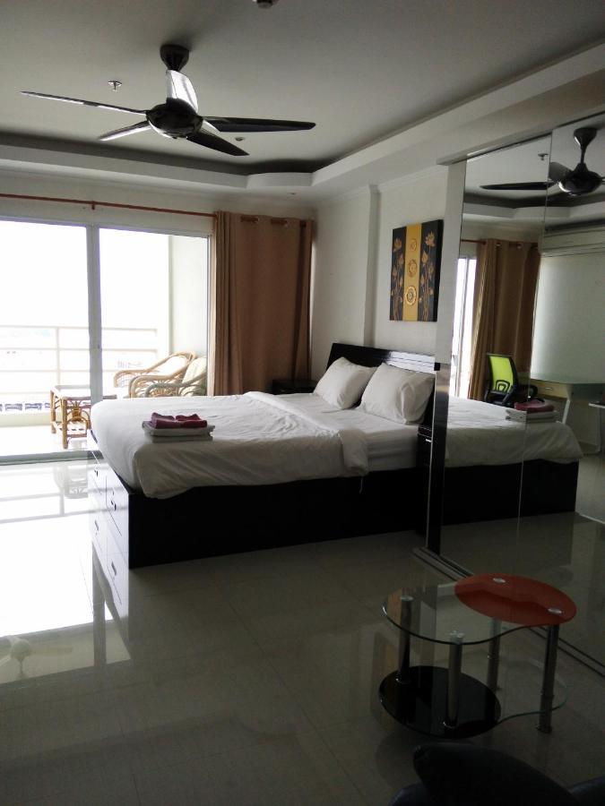 Apartamento Joy Shop At View Talay 6 Pattaya Exterior foto